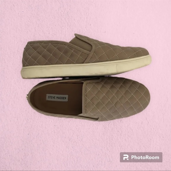 Sneakers—STEVE MADDEN - Picture 2 of 3